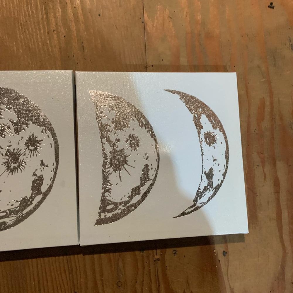 Triple Moons decor - Picture 4 of 5